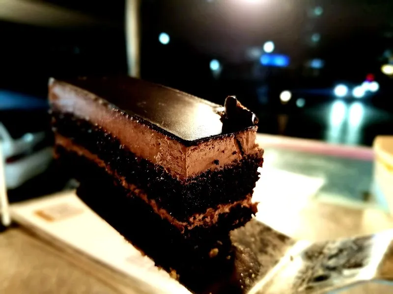 Himaliyan Dessert Kamran market