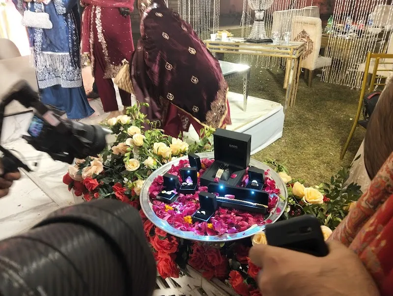 Dream Wedding Lawn - Sky Farm House