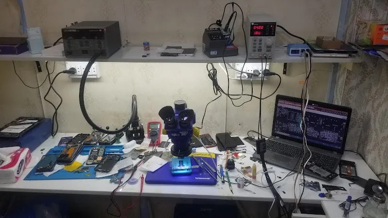 Dr.Bilal mobile repairing lab