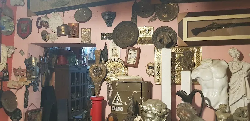 Dr Hamza Furniture and Decor