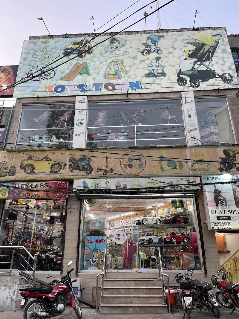 TOYS TOWN / TOYS SHOP کھلونوں کی ورائٹی
