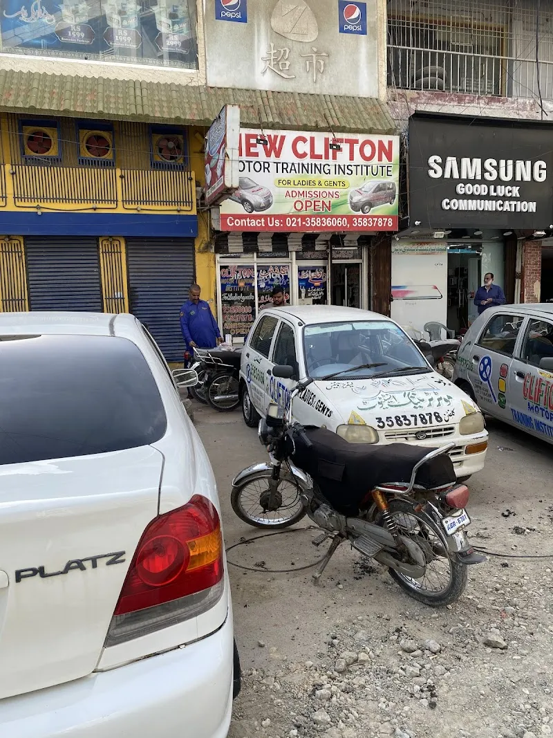 New Motta's Super Market