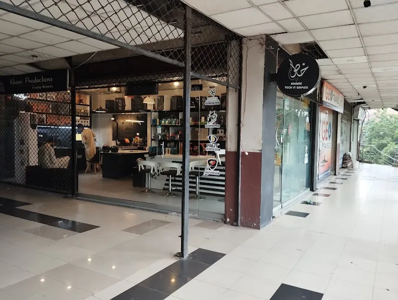 Khaas Tech 'N' Games