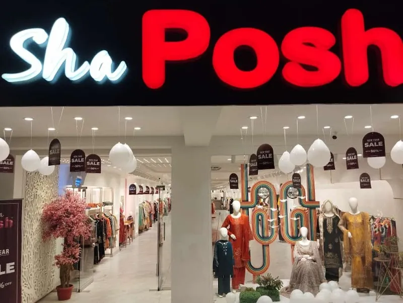 Shaposh Official Outlet, Faisalabad