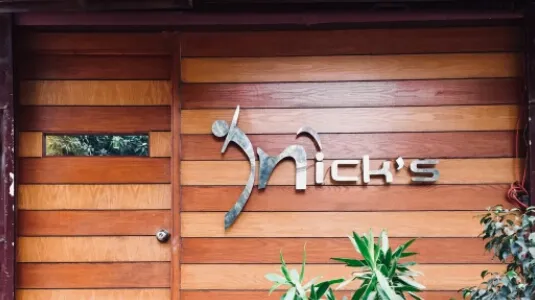 Nick's Salon (Qamar Bashir)