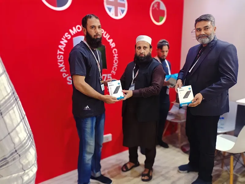 Dealer of popular pipes