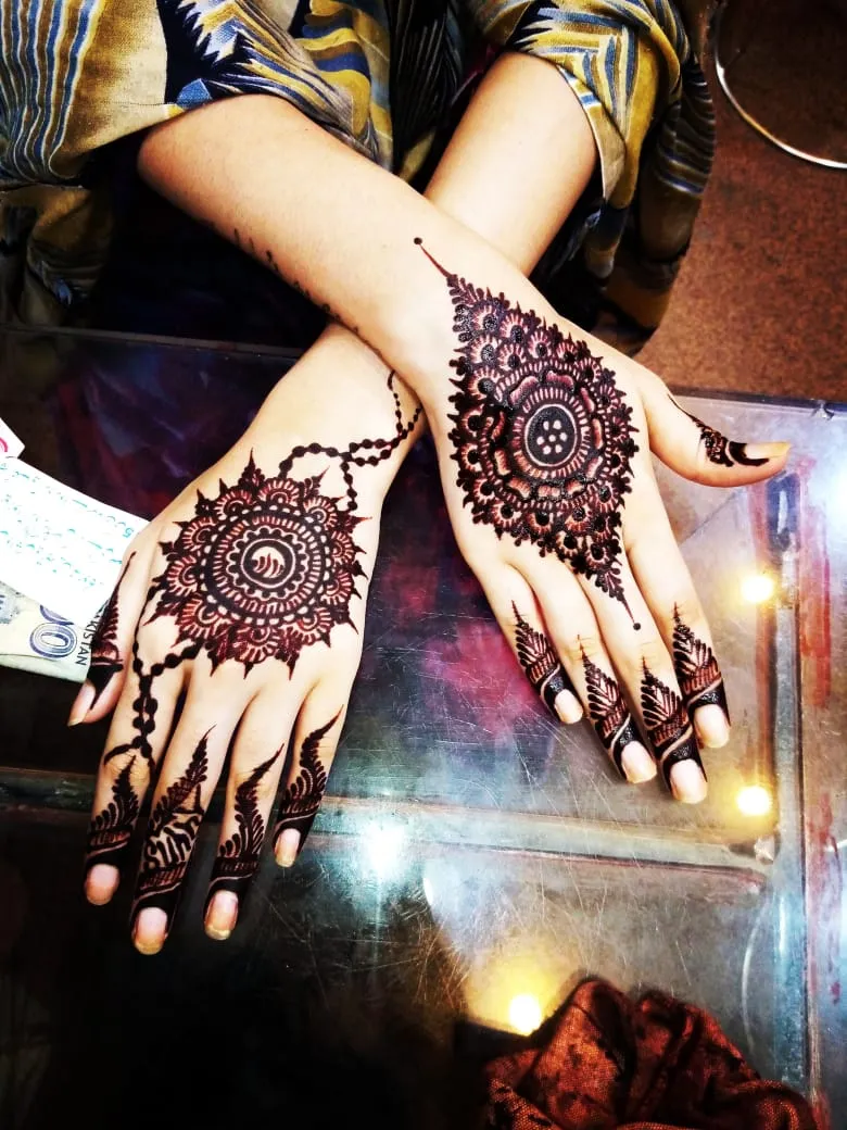 iqra Mehndi Parlour